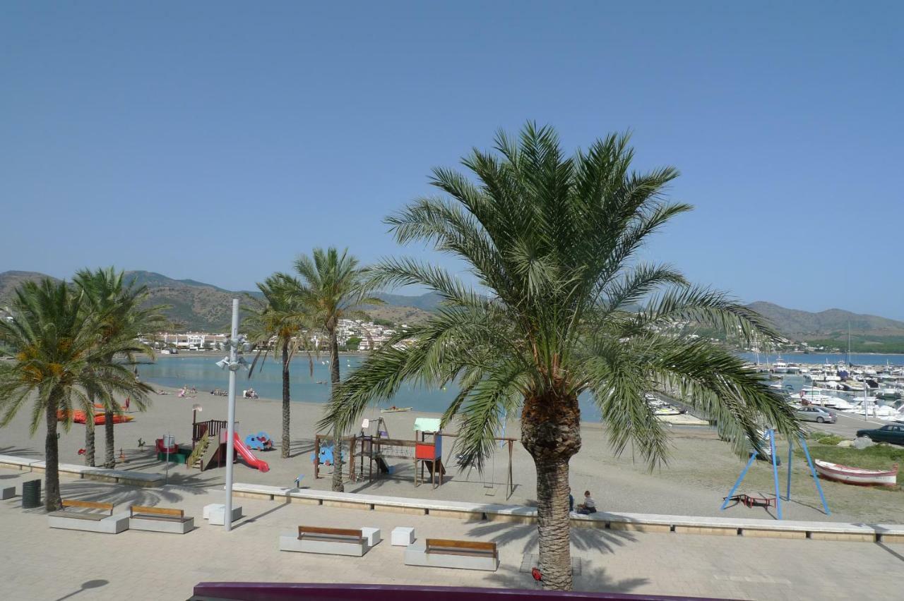 Platja Del Port Apartment Llanca Exterior photo